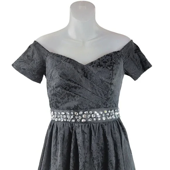 Trixxi Fit and Flare Mini Cocktail Dress Womens Junior Sz M Black Floral Gems - Picture 2 of 16